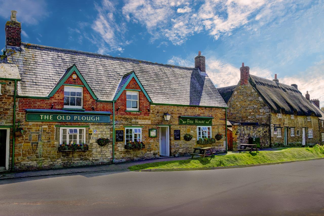 The Old Plough Hotel Oakham Buitenkant foto